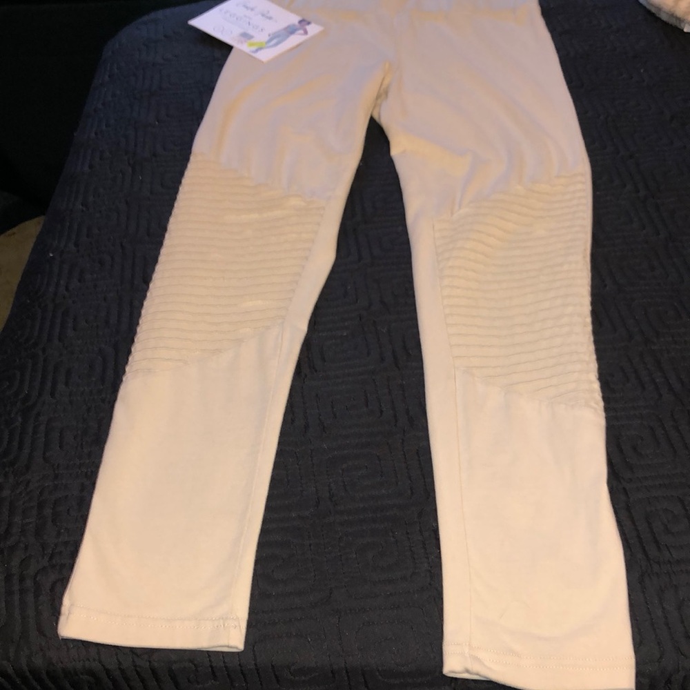 Beige Ribbed Leggings